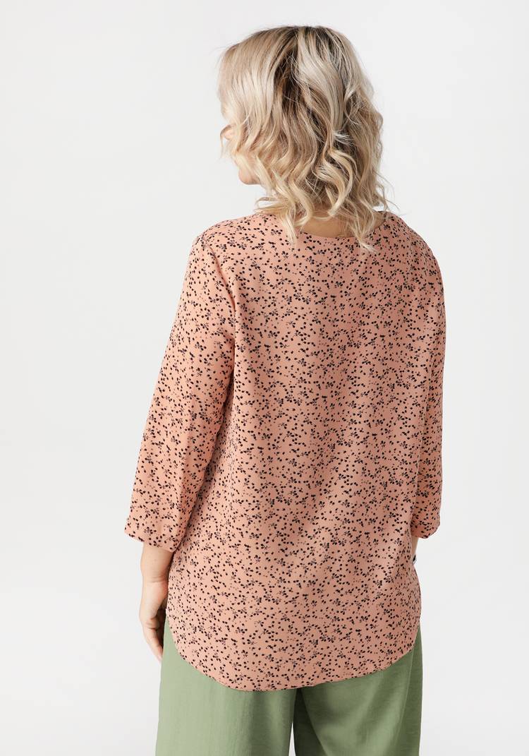 Блузка с фигурным вырезом по низу шир.  750, рис. 6