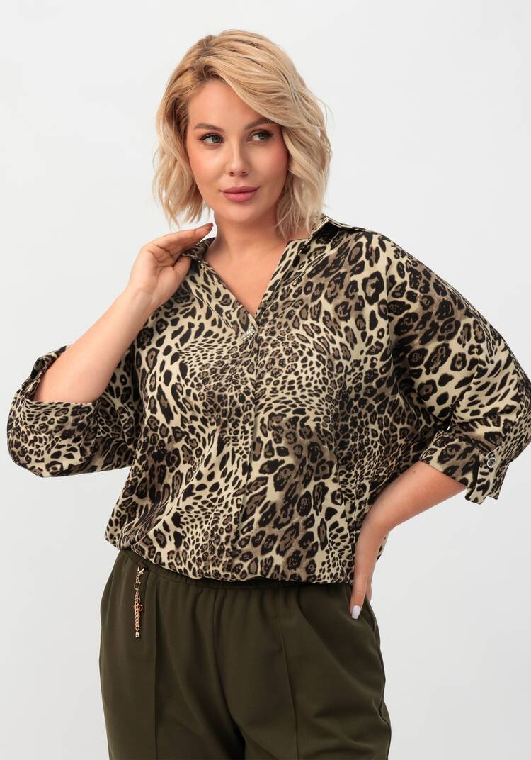 Блуза с патами на рукавах и брошью шир.  750, рис. 27