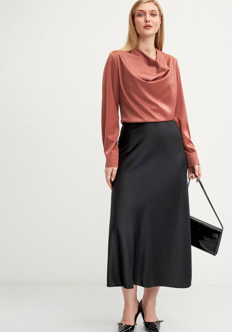 Блуза шелковая с воротником-хомутом шир.  750, рис. 17