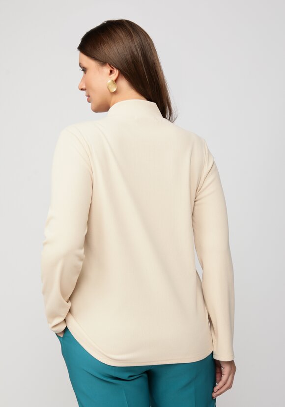 Водолазка прямого кроя шир.  580, рис. 12