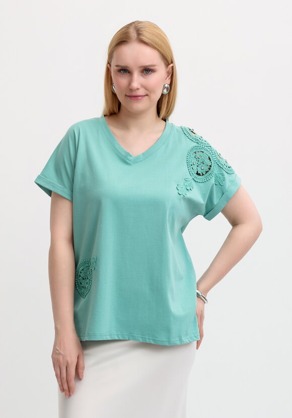 Блуза с вставкой узора из кружева шир.  580, рис. 6