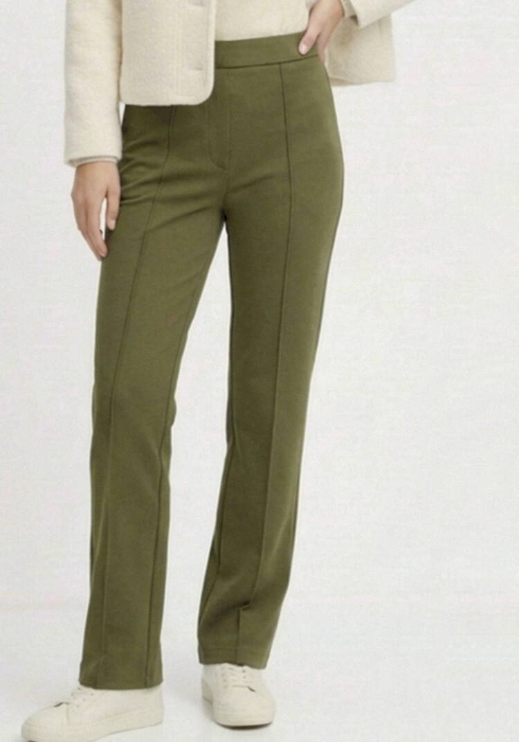 Брюки прямые cо стрелками шир.  750, рис. 26