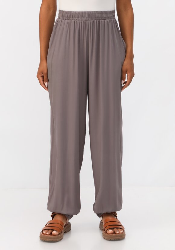 Брюки-шаровары на резинке шир.  580, рис. 20