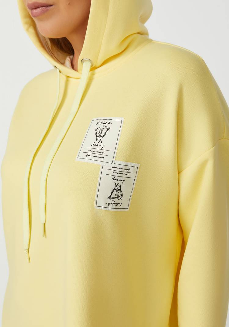 Свитшот с капюшоном и разрезами сзади шир.  750, рис. 10