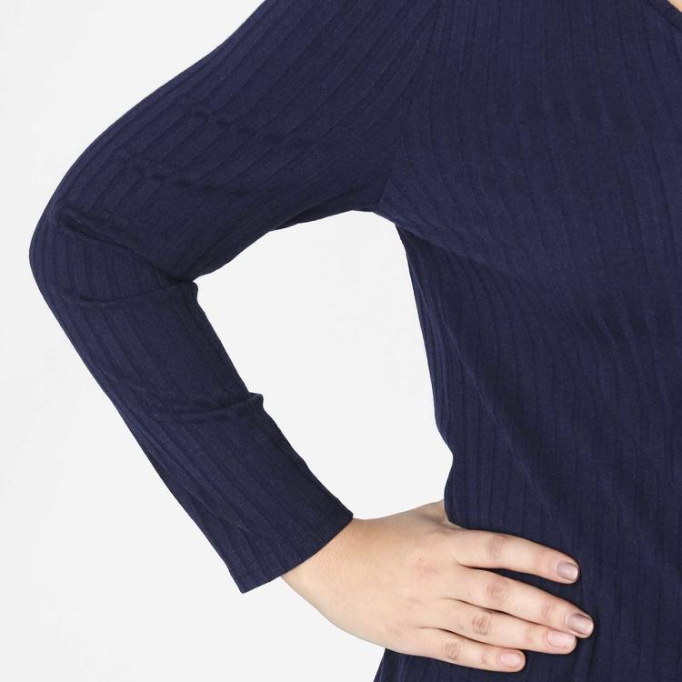 Блузка с V-образным вырезом прямого кроя шир.  750, рис. 20