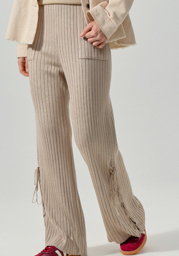 Брюки с эластичной резинкой шир.  580, рис. 2