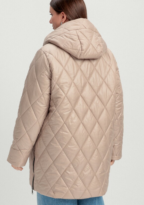 Куртка на молнии со стежкой ромбами шир.  580, рис. 43