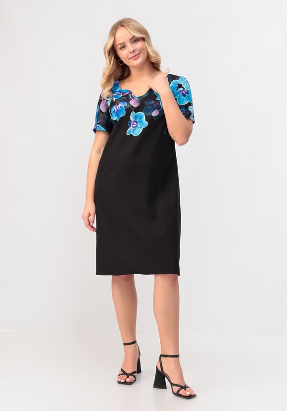 Платье полуприлегающего силуэта с  принтом шир.  580, рис. 18