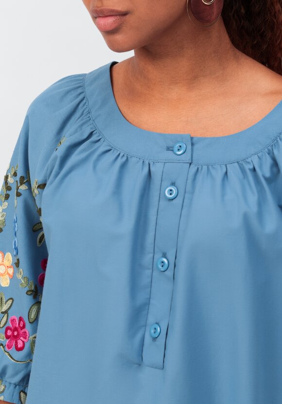 Блуза с цветочной вышивкой и рукавом реглан шир.  580, рис. 39