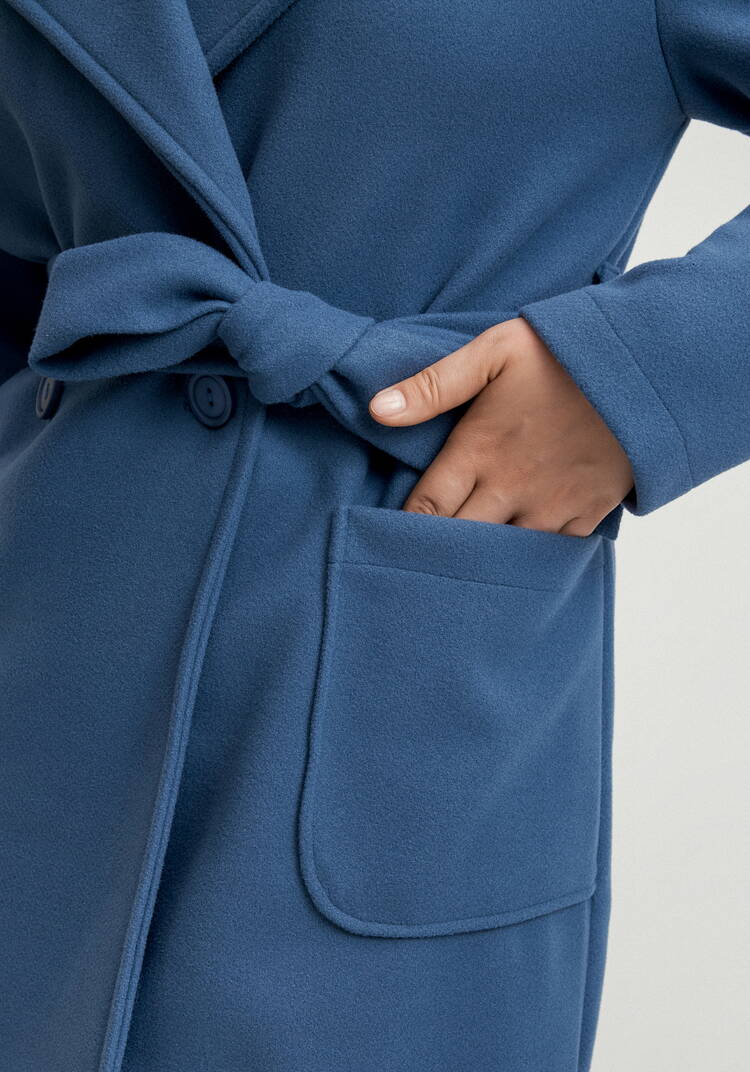 Пальто удлиненное на запах с разрезами шир.  750, рис. 17