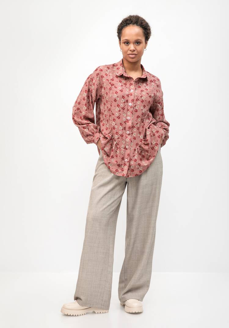 Блуза с круглым воротником на стойке шир.  750, рис. 8