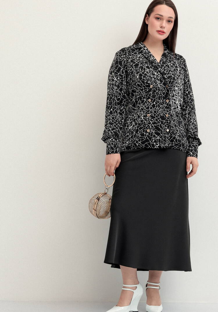 Блуза с отложным воротником двубортная шир.  750, рис. 7