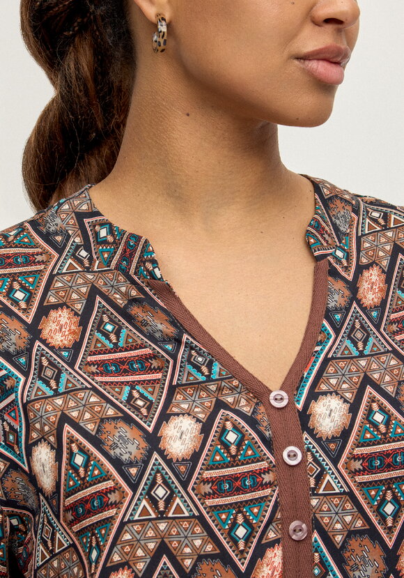 Блуза из штапеля с этническим рисунком шир.  580, рис. 5