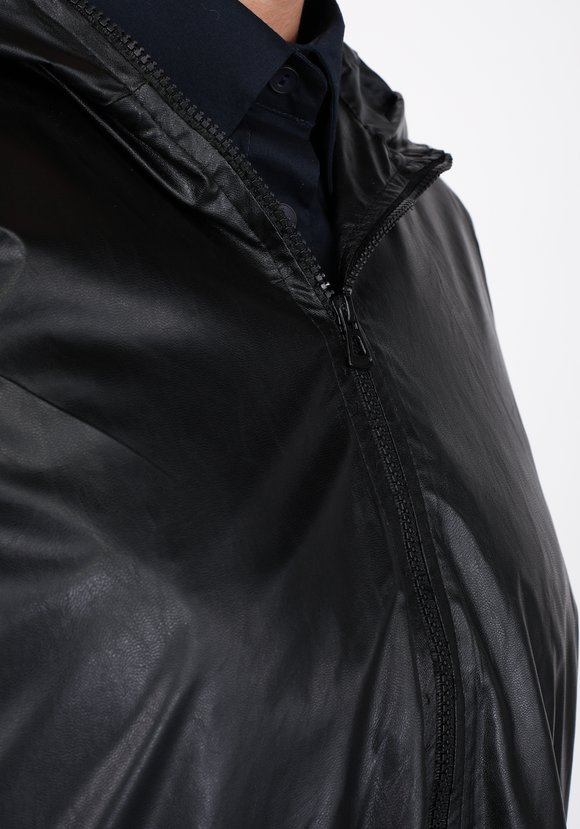 Пальто из эко-кожи на молнии шир.  580, рис. 16