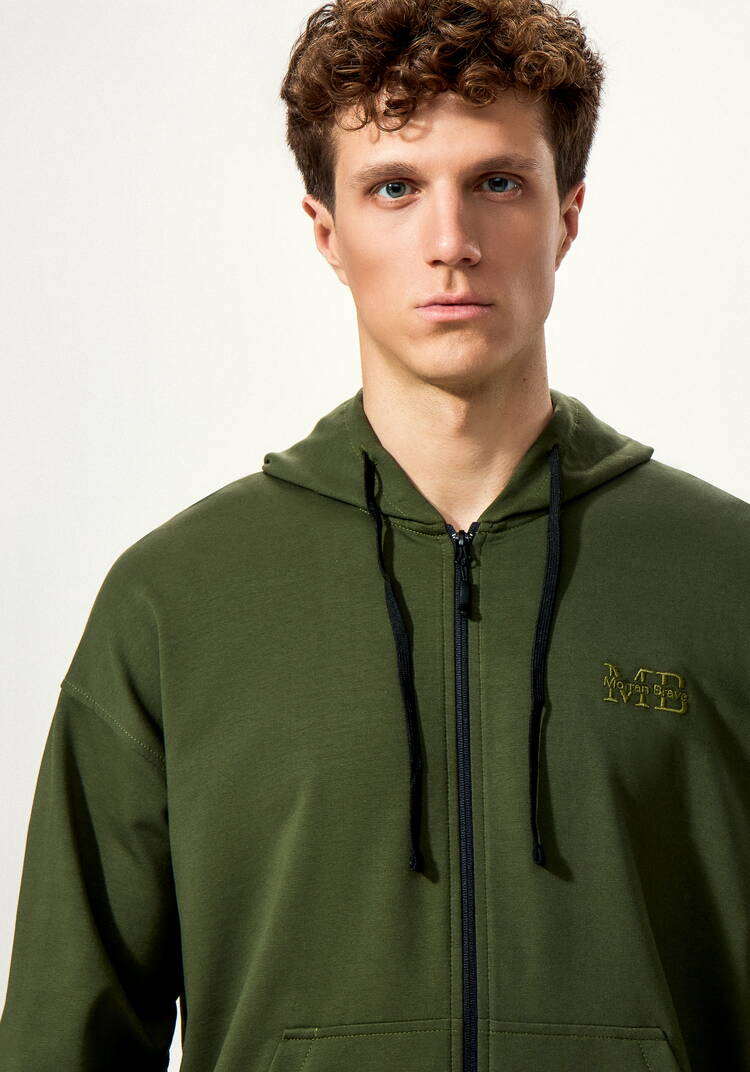 Толстовка с вышивкой шир.  750, рис. 13