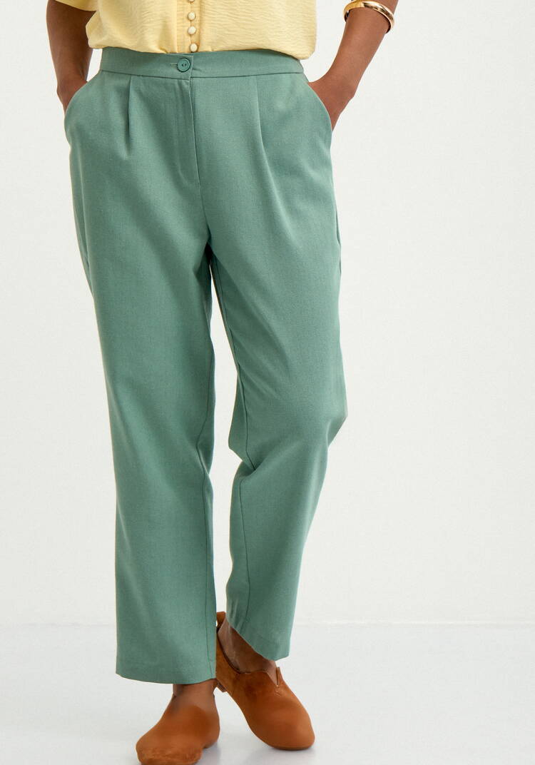 Брюки изо льна  прямые  с резинкой по поясу шир.  750, рис. 17