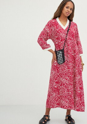 Платье А-силуэта с контрастной отделкой