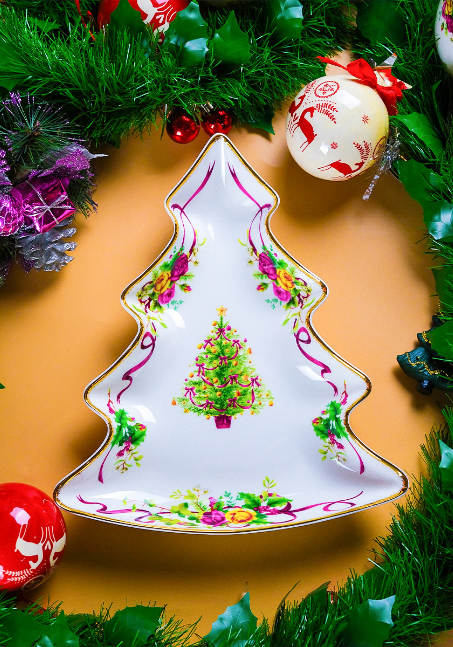 Блюдо-ёлка из фарфора 1799₽