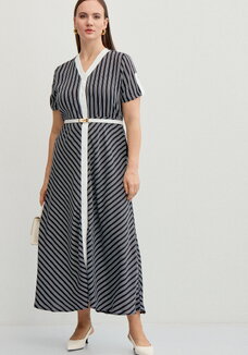 Платье в полоску с контрастной окантовкой