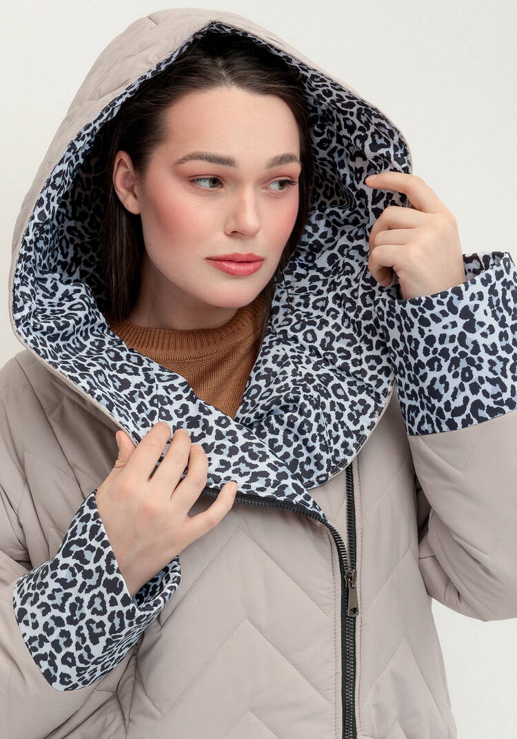 Куртка стеганая с анималистичным принтом шир.  750, рис. 34