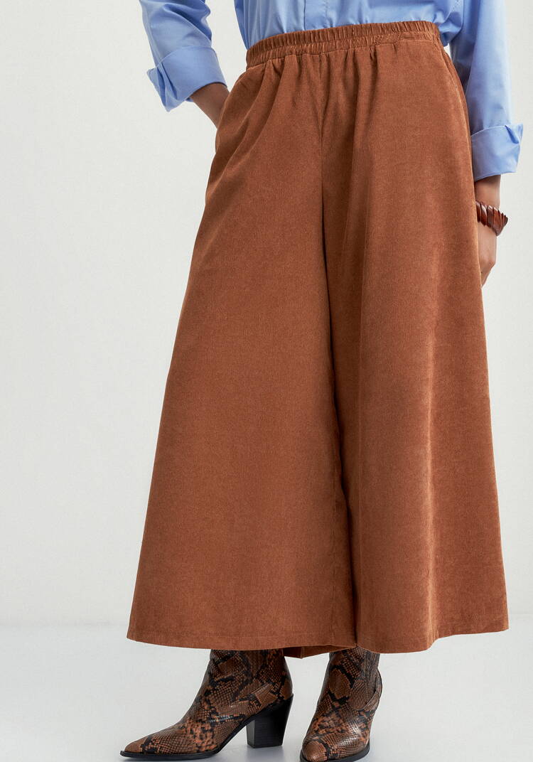 Юбка-брюки из микровельвета шир.  750, рис. 10