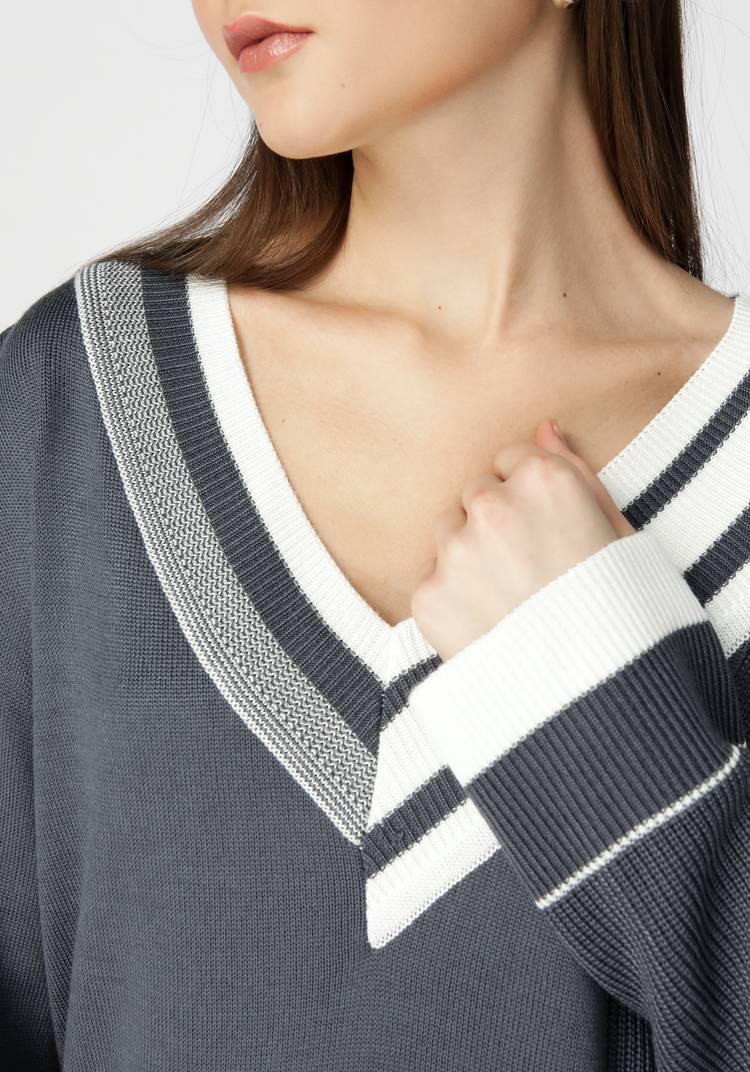 Джемпер женский с V образным воротом шир.  750, рис. 9