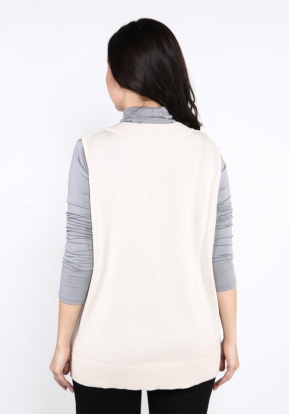 Жилет классический с V-образным вырезом шир.  580, рис. 15