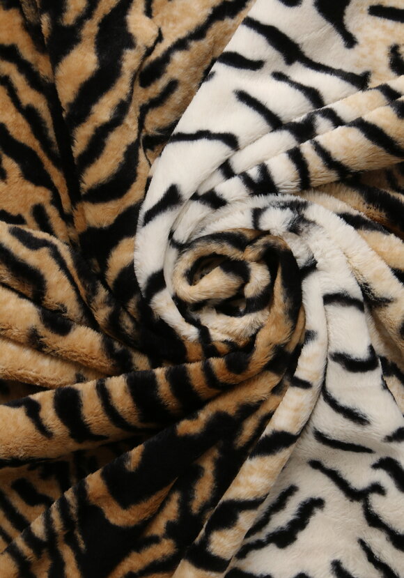 Покрывало-плед Роскошный мех шир.  580, рис. 16