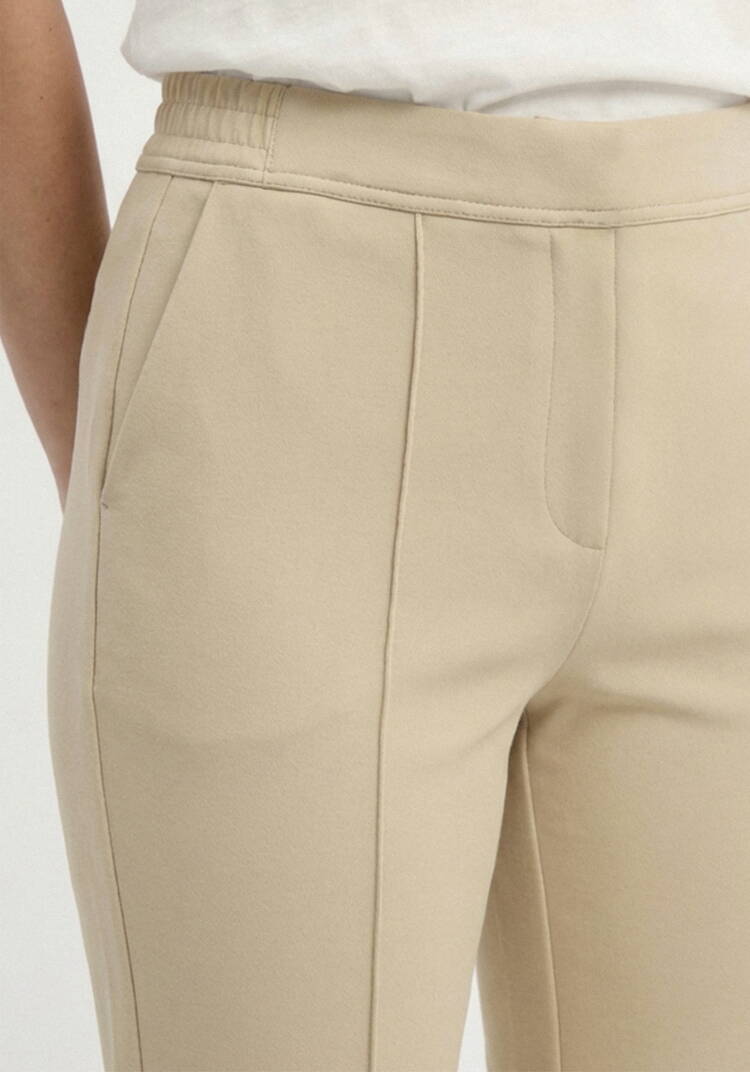 Брюки прямые cо стрелками шир.  750, рис. 21