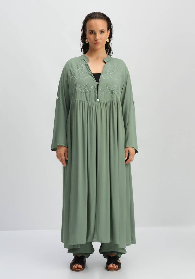 Рубашка удлиненная с вышивкой на кокетке шир.  750, рис. 14