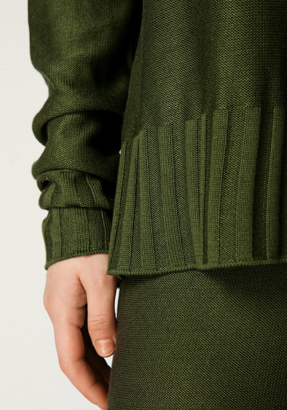 Джемпер женский со структурными полосами шир.  580, рис. 15