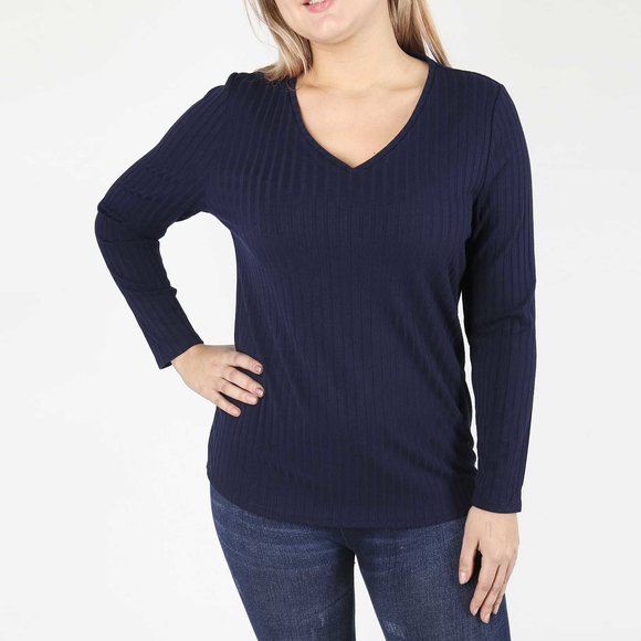 Блузка с V-образным вырезом прямого кроя шир.  580, рис. 19