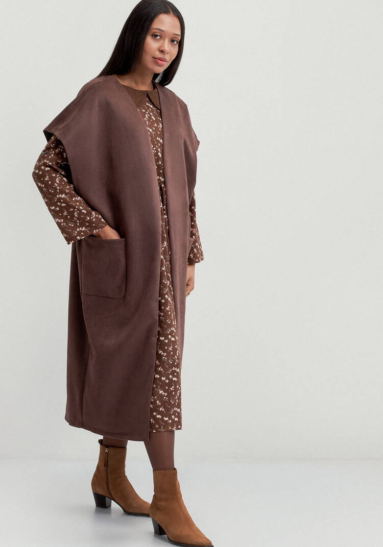 Жилет на запах со спущенным плечом шир.  750, рис. 9