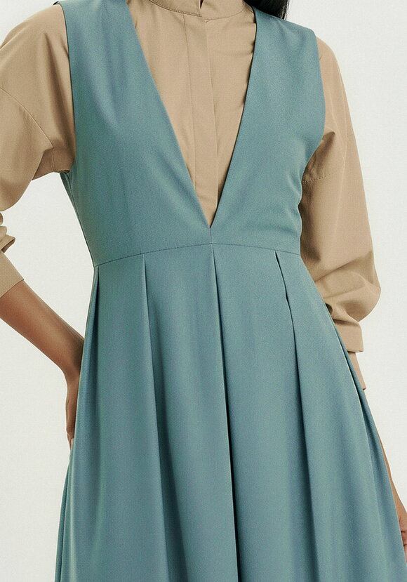 Сарафан с рюшей на спинке шир.  580, рис. 21