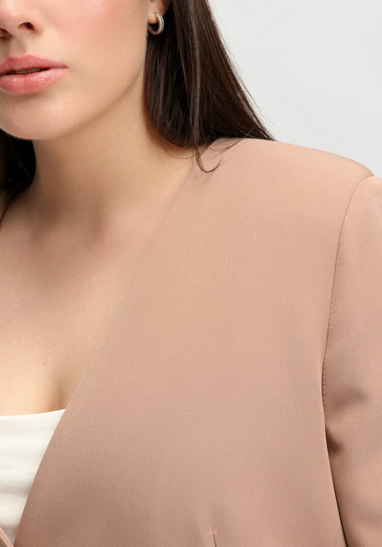 Пиджак с асимметричной шлицей по спинке шир.  750, рис. 5