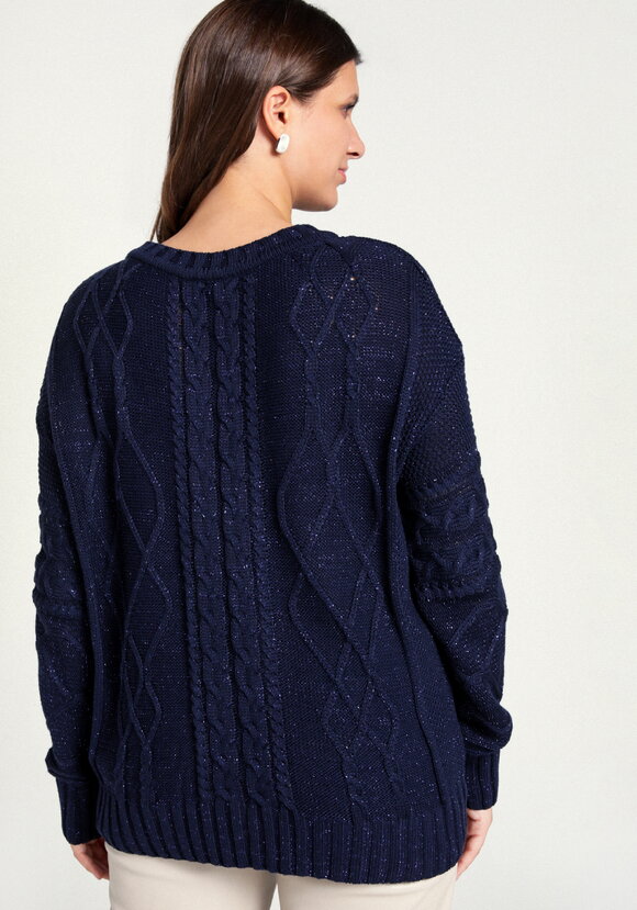 Джемпер с V-образным вырезом и косами шир.  580, рис. 10