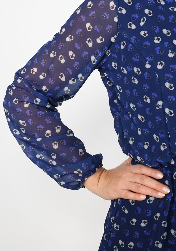 Платье с оригинальным рисунком шир.  580, рис. 3