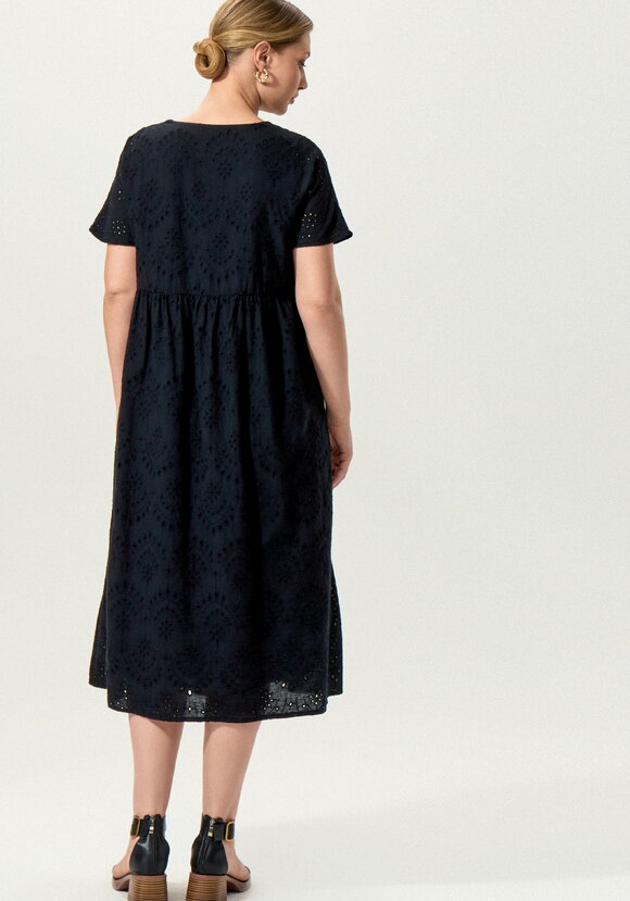 Платье ажурное с цельнокроеным рукавом шир.  580, рис. 35