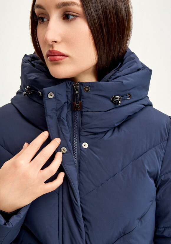 Пуховик стеганый свободного кроя с капюшоном шир.  580, рис. 5