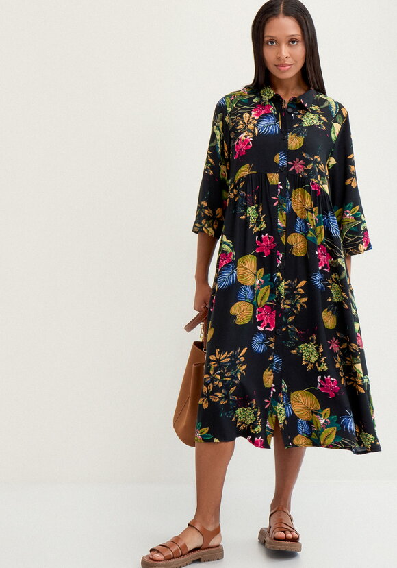 Платье рубашка с тропическим принтом шир.  580, рис. 1