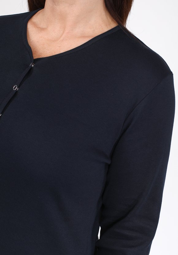 Лонгслив с округлым вырезом на кнопках шир.  580, рис. 20