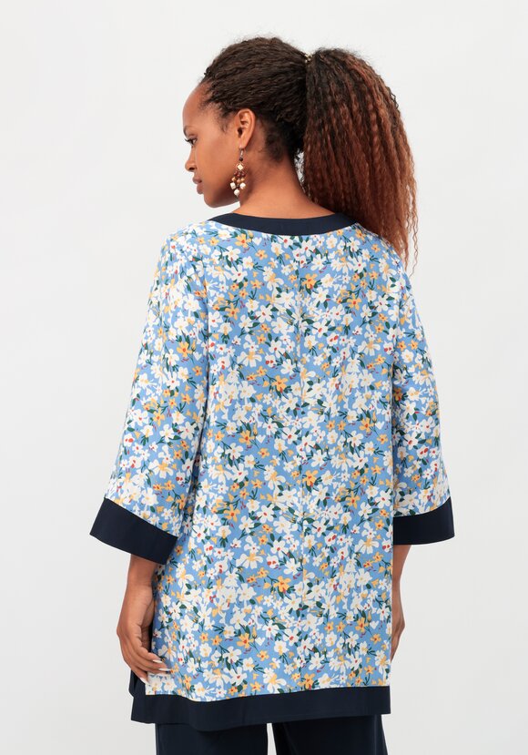 Туника с V-образным вырезом горловины шир.  580, рис. 3