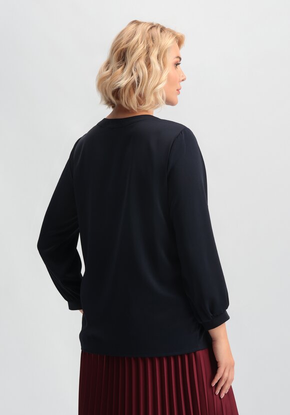 Блуза на пуговицах с декоративными складками шир.  580, рис. 20