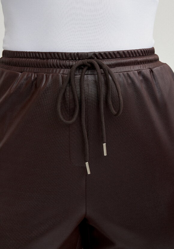 Брюки из трикотажа под кожу шир.  580, рис. 6