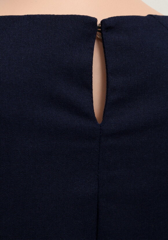 Платье из льна с вышивкой шир.  580, рис. 7