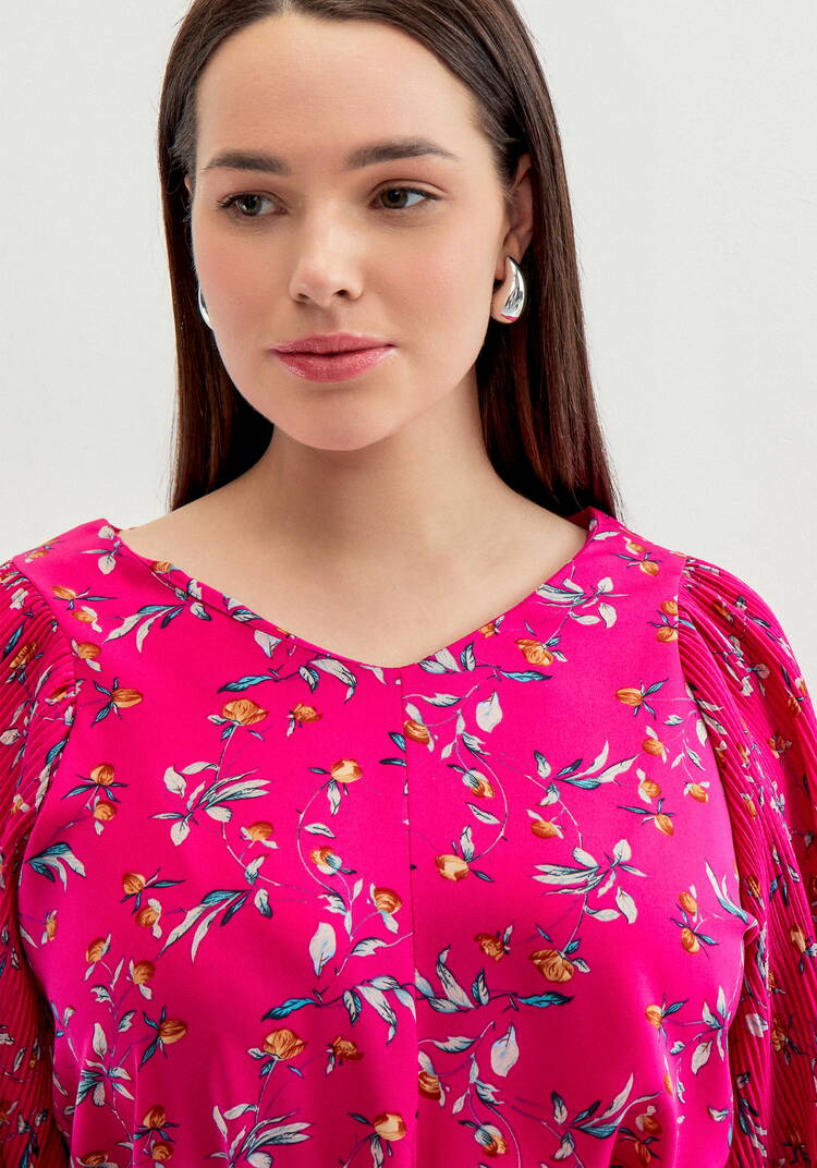 Платье с плиссировкой в цветочный принт шир.  750, рис. 27