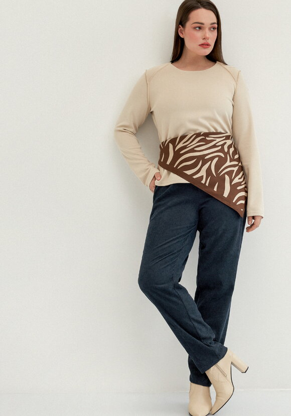 Лонгслив с конструктивным кроем шир.  580, рис. 2