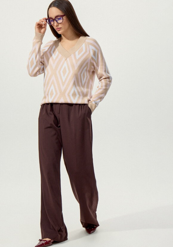 Джемпер с геометрическим рисунком шир.  580, рис. 42