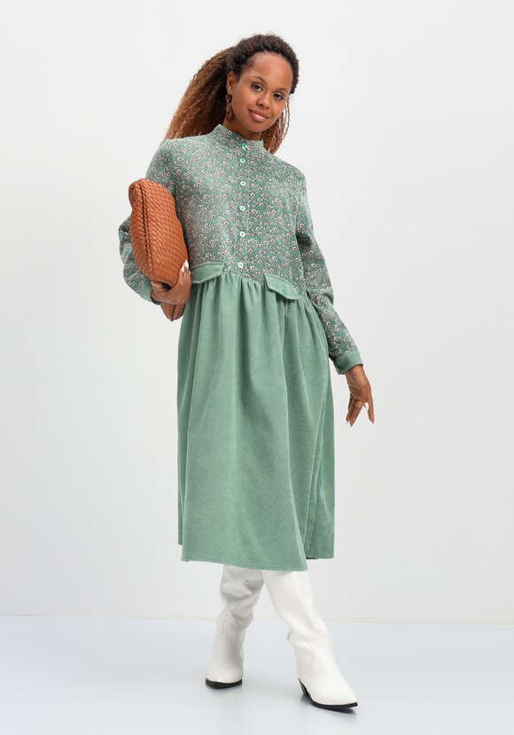 Платье комбинированное с воротником-стойкой шир.  580, рис. 33