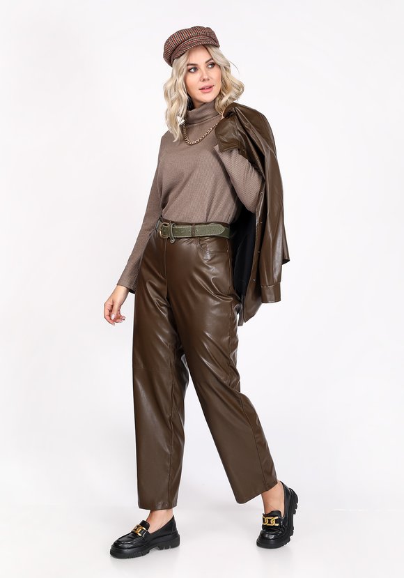 Водолазка с объемным воротником шир.  580, рис. 1